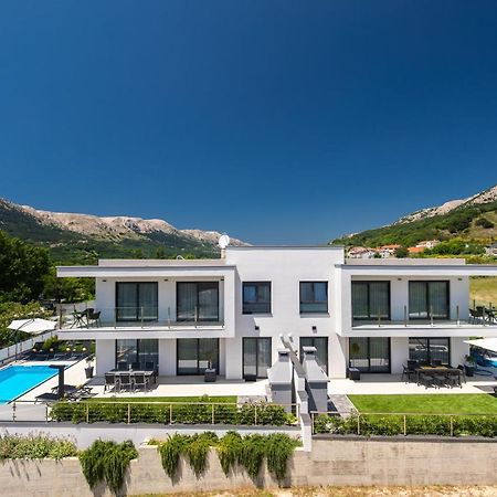 Villa Supernus With Heated Pool Башка Екстер'єр фото