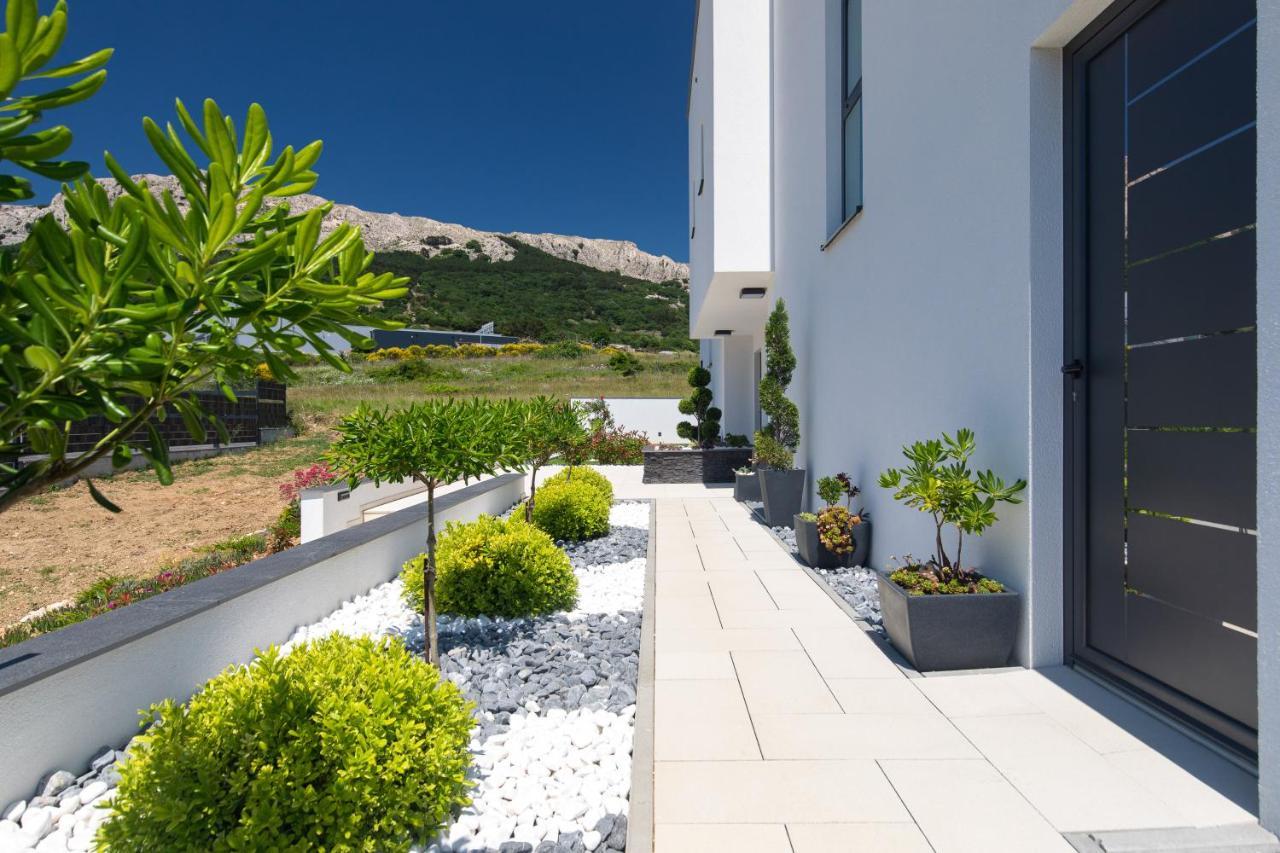 Villa Supernus With Heated Pool Башка Екстер'єр фото
