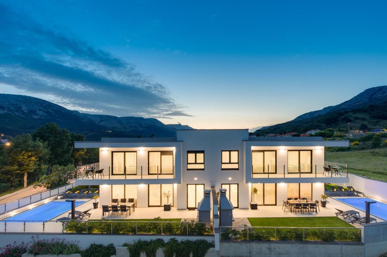 Villa Supernus With Heated Pool Башка Екстер'єр фото